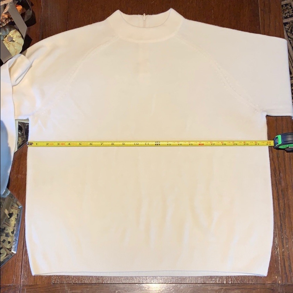 Size XL winter White Vintage Parisian Works